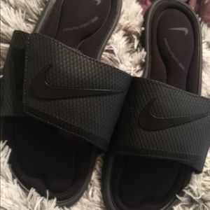 Nike slides